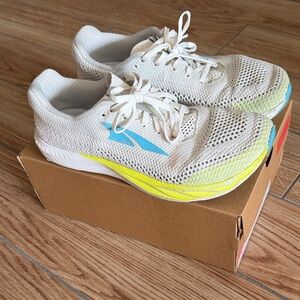 Women’s Altra Escalante 3 size 9.5 Shoes